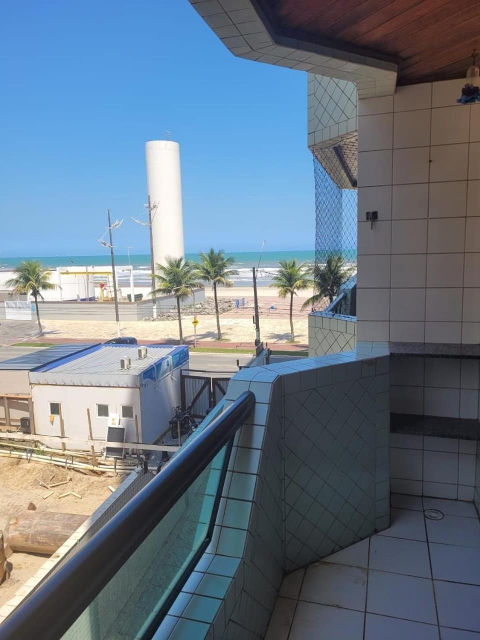 פראייה גראנדה Frente Vista Mar Com Varanda Wi Fi 300Mbps E 10M Da Praia Da Tupi - Estacionamento Gratuito מראה חיצוני תמונה