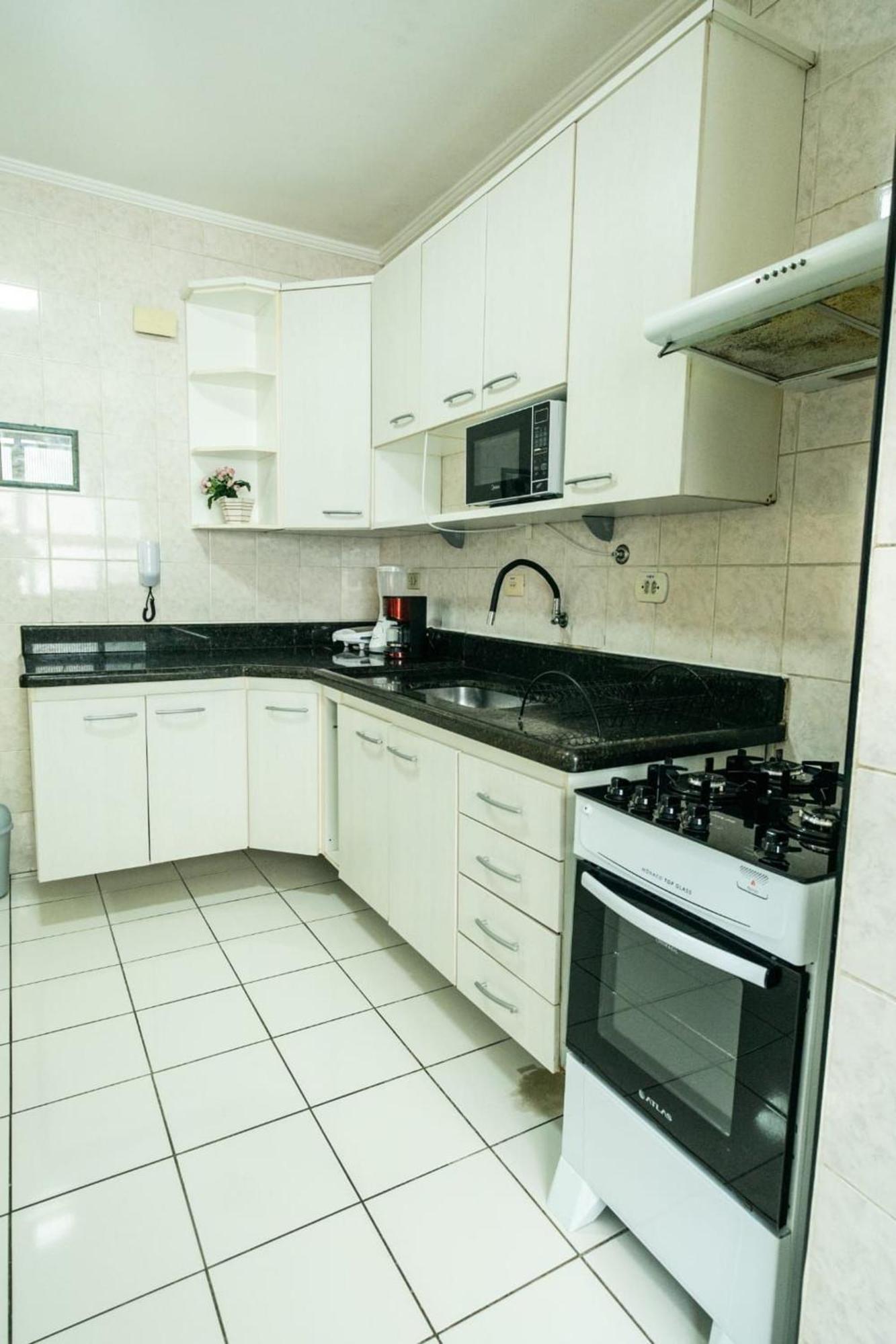 פראייה גראנדה Frente Vista Mar Com Varanda Wi Fi 300Mbps E 10M Da Praia Da Tupi - Estacionamento Gratuito מראה חיצוני תמונה