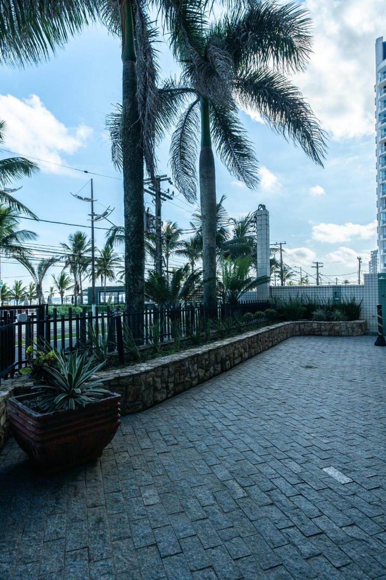 פראייה גראנדה Frente Vista Mar Com Varanda Wi Fi 300Mbps E 10M Da Praia Da Tupi - Estacionamento Gratuito מראה חיצוני תמונה
